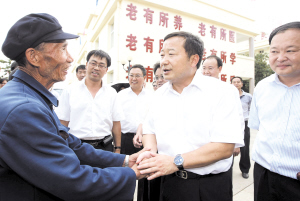 张祖林:殡葬改革要减少百姓支出