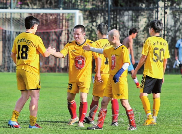 云南媒体足球赛圆满落幕 云南日报队蝉联冠军