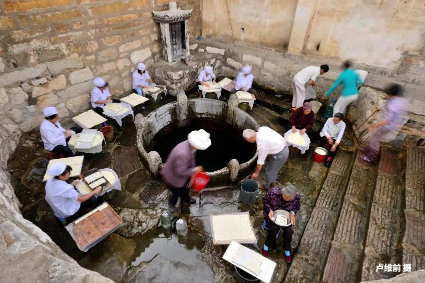 建水人口多少_建水古城图片(3)