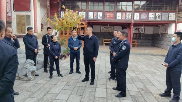 易门县着力构建党建引领基层社会治理网格化服务管理新格局