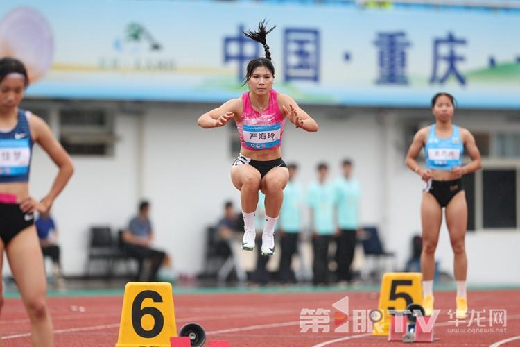 女子组400米预赛广东队选手严海玲赛前热身。 第1眼TV-华龙网记者 李一鸣 摄