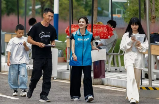 以心迎新,微光启程!昆科大“有温度的教育”写在“开学第一课”里