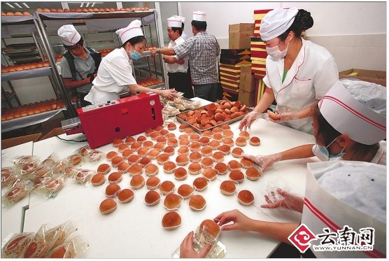 昆明8月31日开查餐饮业中秋月饼 - 云南新闻 - 中新网云南频道