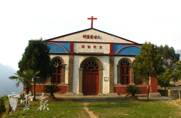 【老姆登教堂——怒江峡谷里最大的一座教堂】