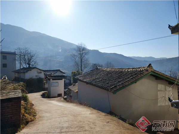 云南禄劝团街镇全民行动美家园干净整洁过大年