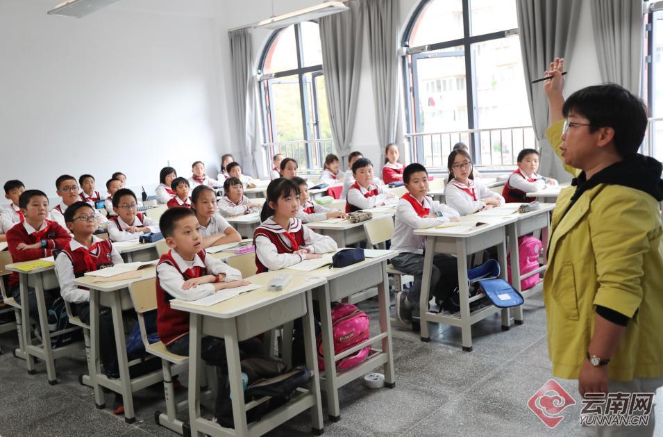 昆明武成小学校安工程新建教学楼投入使用