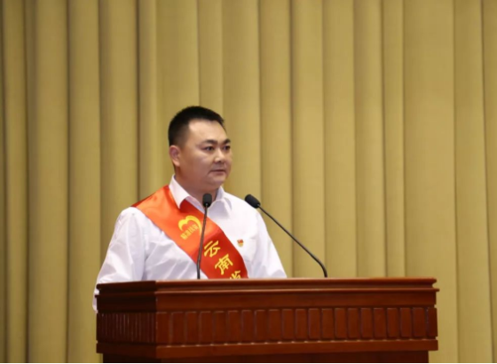 文山州西畴县委书记蒋俊:心中有民在路上"西畴精神"放光芒