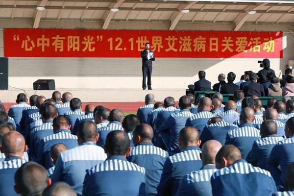 这群监狱警察说我们不怕牺牲就怕被误解孤立