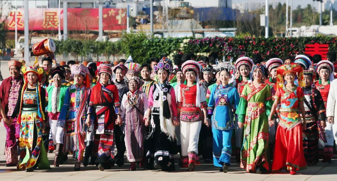 多民族一家人好日子云南书写新时代民族团结进步事业新篇章