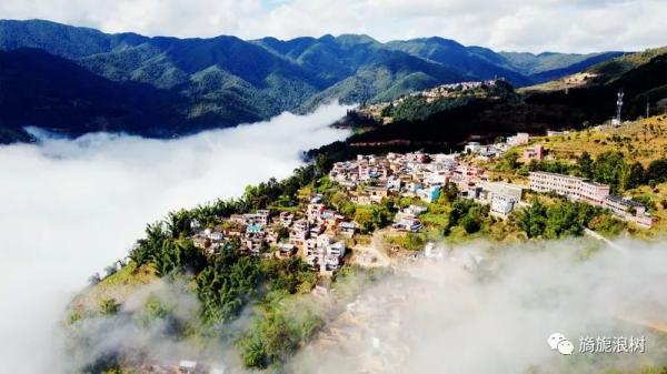 元江县那诺乡浪树村拆除农村危房闲置旧房盘活利用土地建设美丽乡村