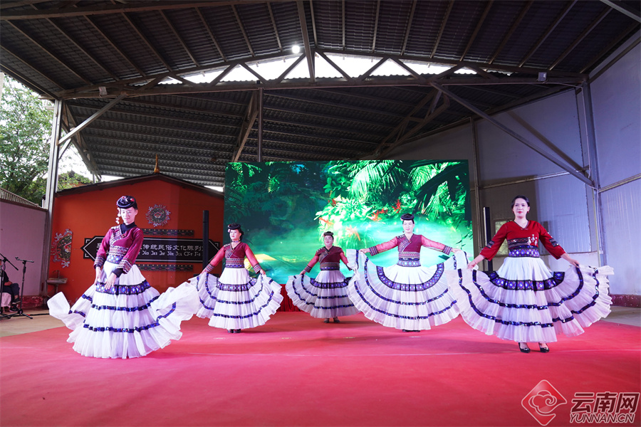 昆明市盘龙区松华街道第九届苗族花山节开幕